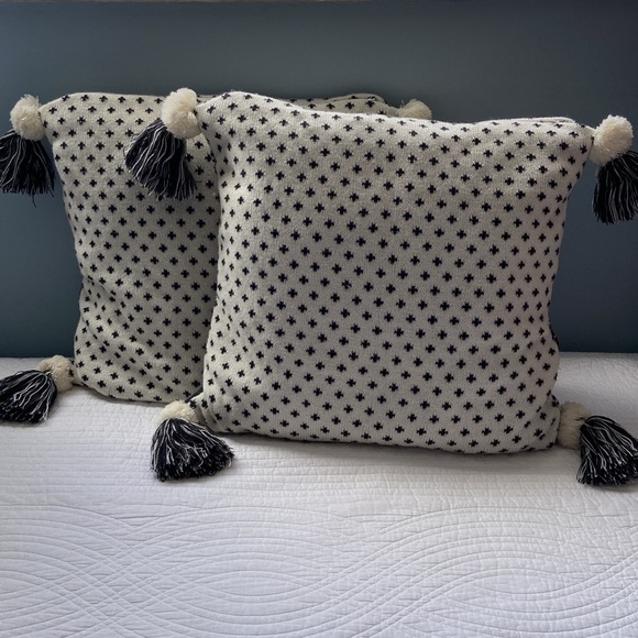 Brooks Brothers Fair Isle Sweater Knit Accent Pillow Covers Set of Two - Picture 9 of 16